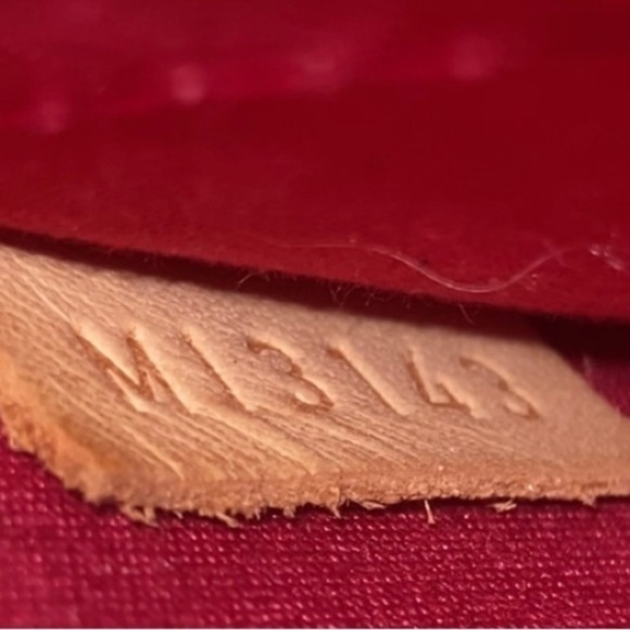 Louis Vuitton Pink Rose Indian Raspberry Leather Monogram Vernis Alma Bag New - Picture 17 of 17